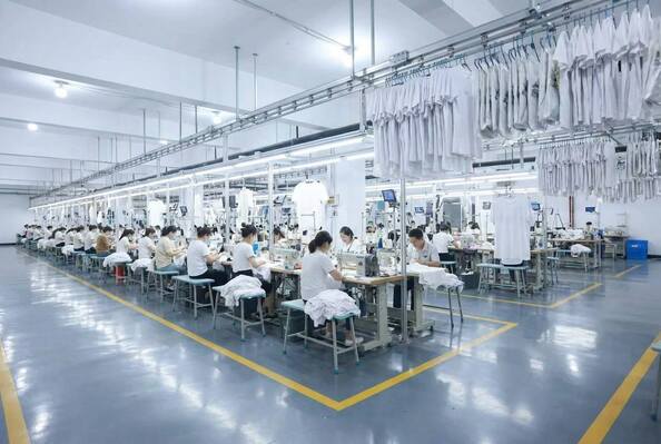 Guangzhou Odin Apparel Co., Ltd.， linea di produzione del fabbricante