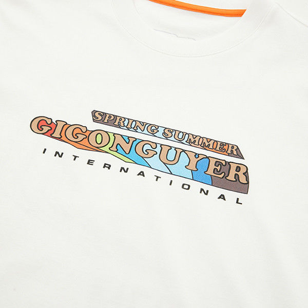 T-shirt da uomo personalizzati ricamati 250 Gsm per indossare quotidianamente in ufficio