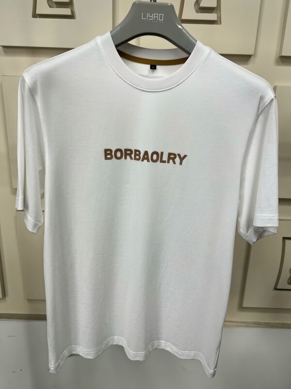 T-shirt da uomo di alta qualità con manica corta con logo personalizzato stampato con tecnologia DTG