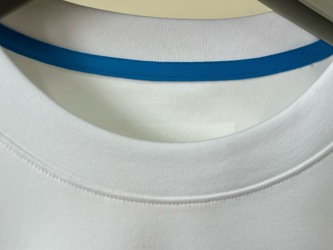 T-shirt bianca da uomo, stampa a lettere floccate, manica corta, top casual, 100% cotone, T-shirt da uomo