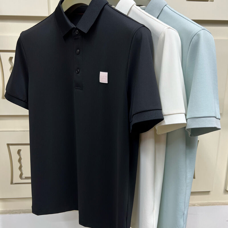 Classiche camicie da polo da uomo. Manche corte, qualità premium per abbigliamento quotidiano casuale. Fabricazione di t-shirt da uomo.