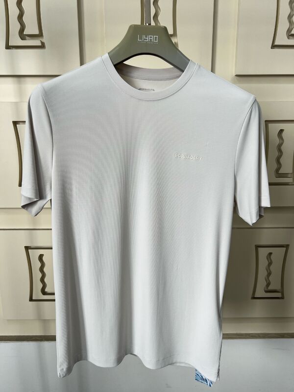 T-shirt a manica corta grigio chiaro da uomo, traspirante e confortevole